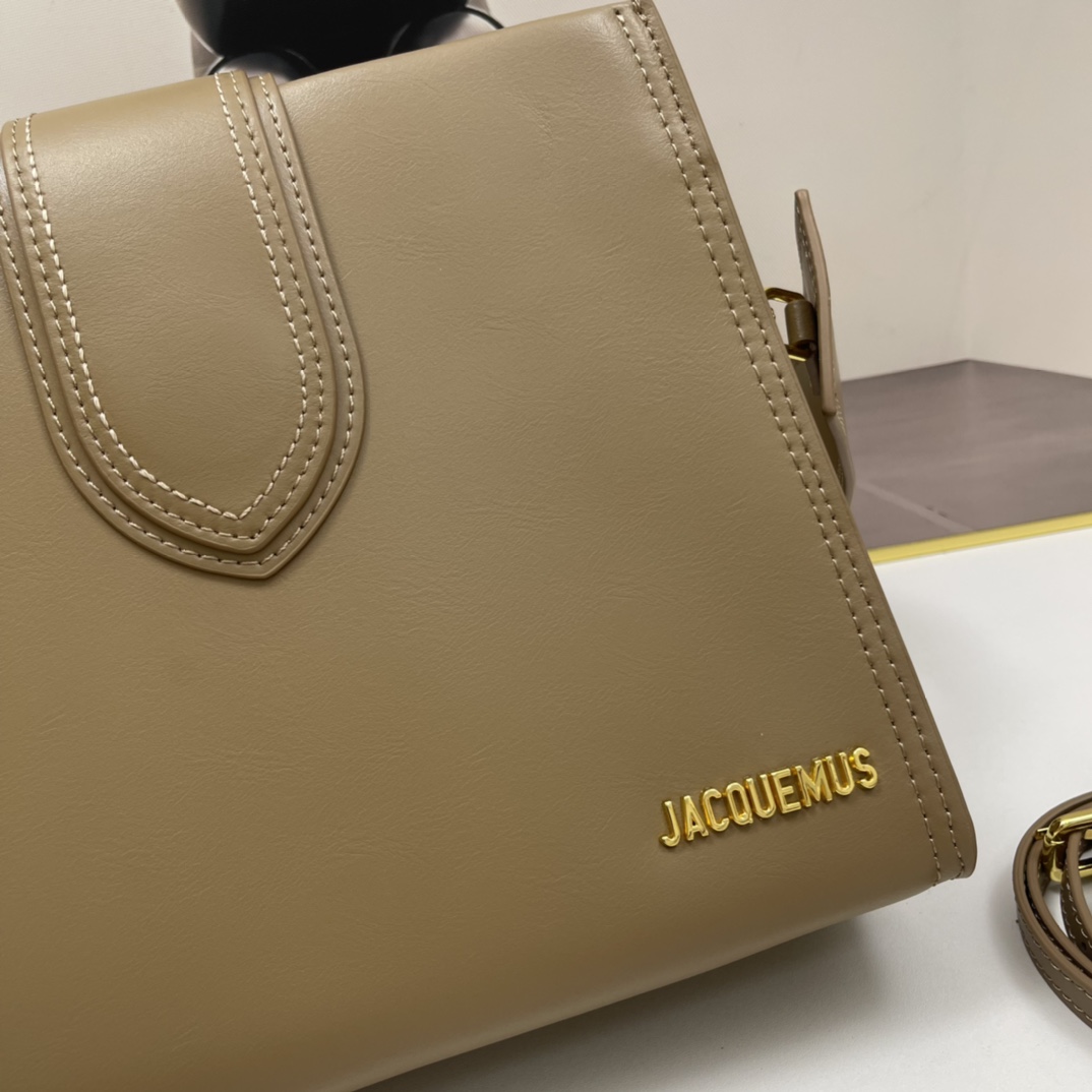 Jacquemus brown  Leather Le Bambino 24 Shoulder Bag