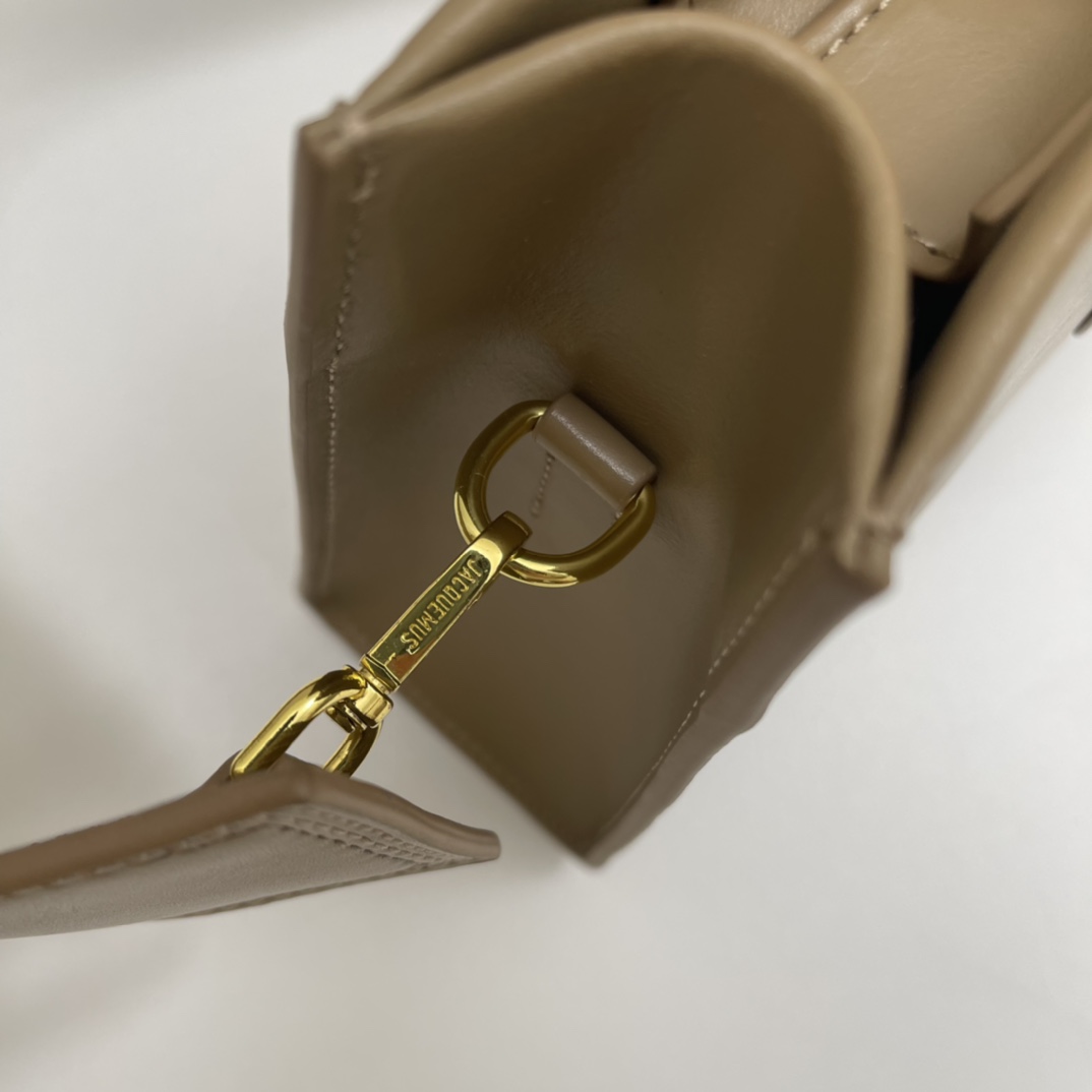 Jacquemus brown  Leather Le Bambino 24 Shoulder Bag
