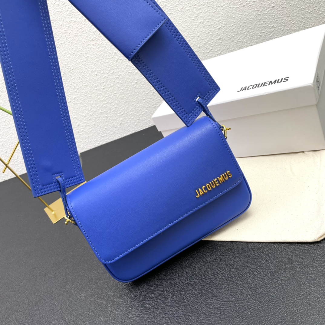 Jacquemus Pre-Owned 2021-2024 Calfskin Le Carinu bag in blue