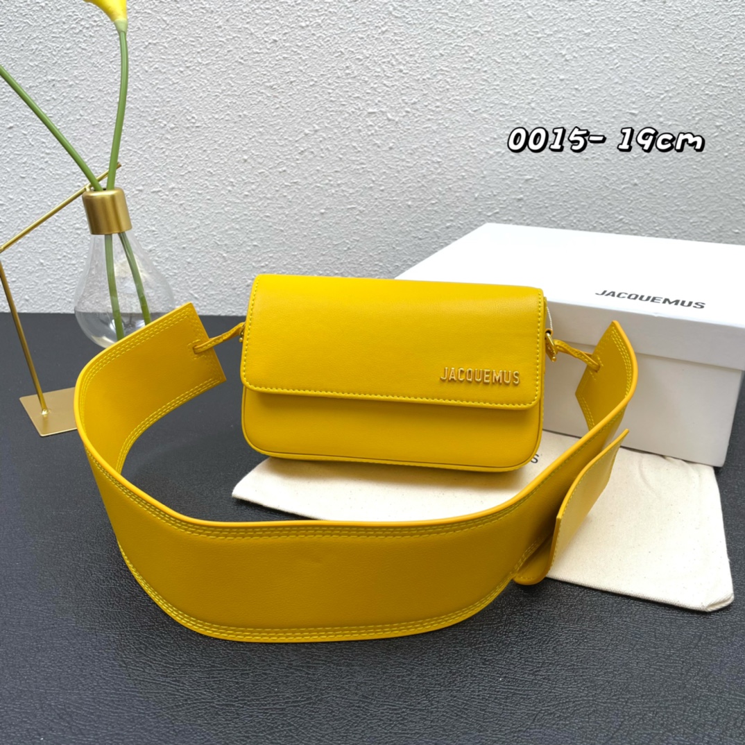 Jacquemus Pre-Owned 2021-2024 Calfskin Le Carinu bag in yellow