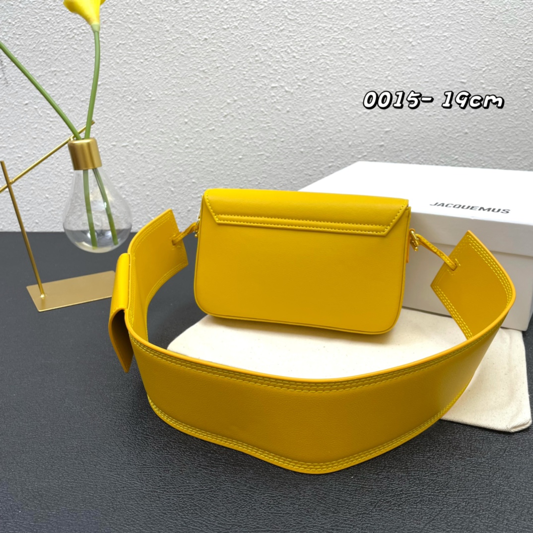 Jacquemus Pre-Owned 2021-2024 Calfskin Le Carinu bag in yellow