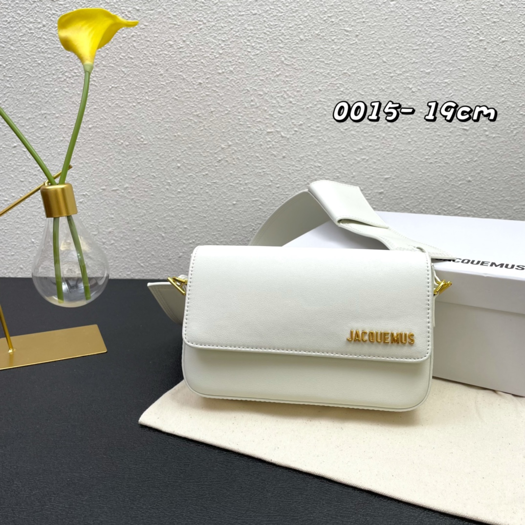 Jacquemus Pre-Owned 2021-2024 Calfskin Le Carinu bag in white