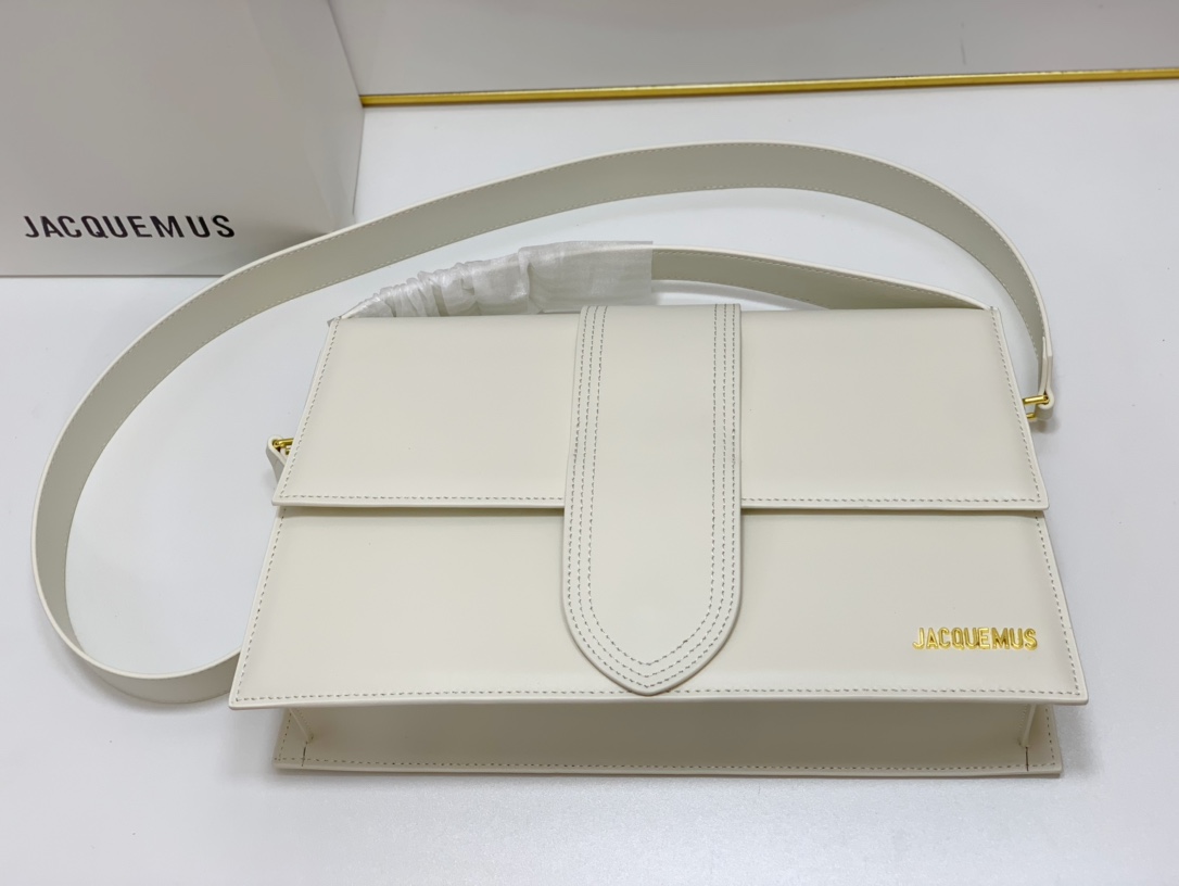 JACQUEMUS LE GRAND BAMBINO white.