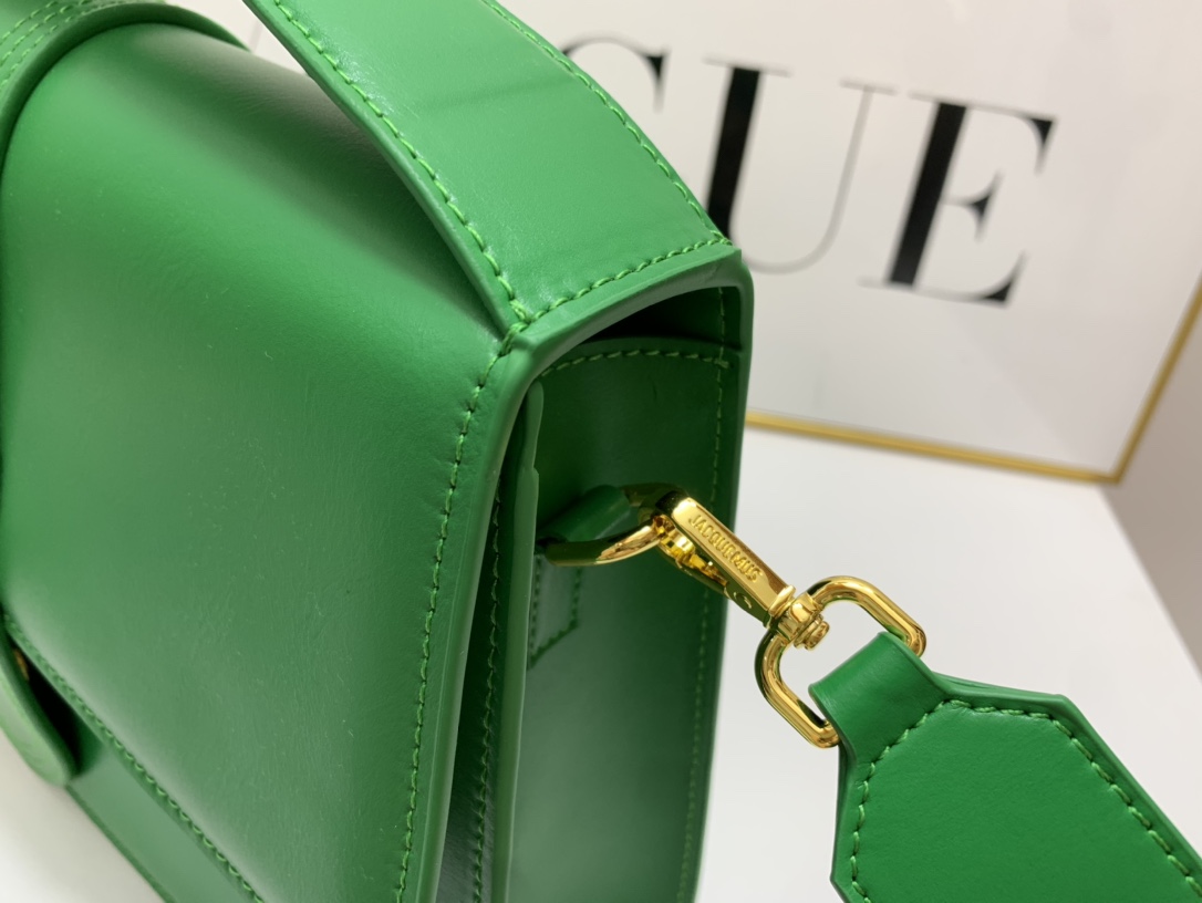 JACQUEMUS LE GRAND BAMBINO green