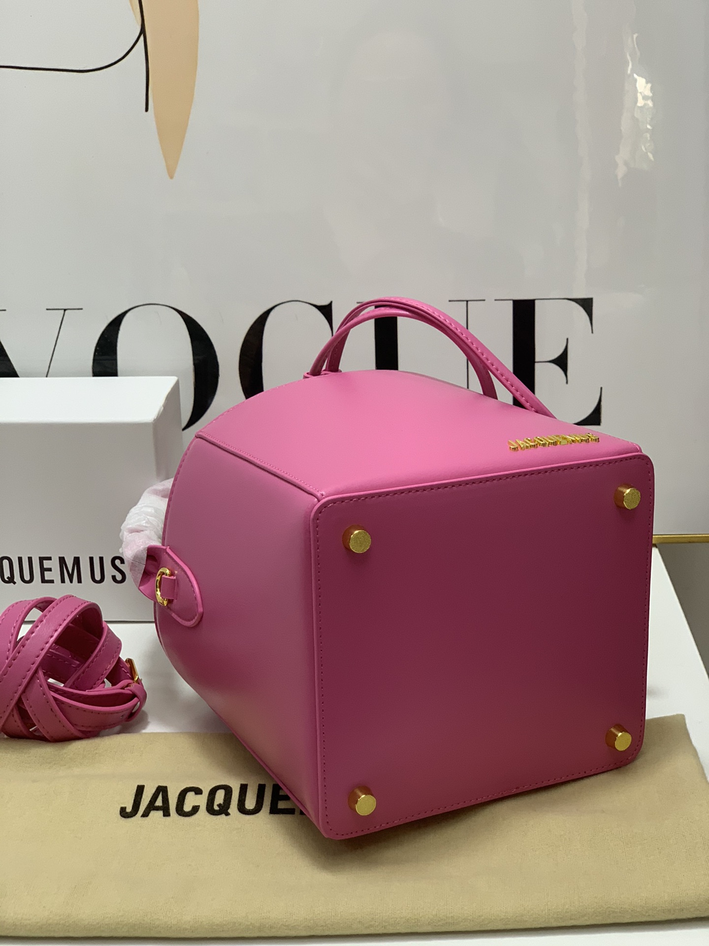 Jacquemus pink Leather Le Seau Carre Bucket Ba