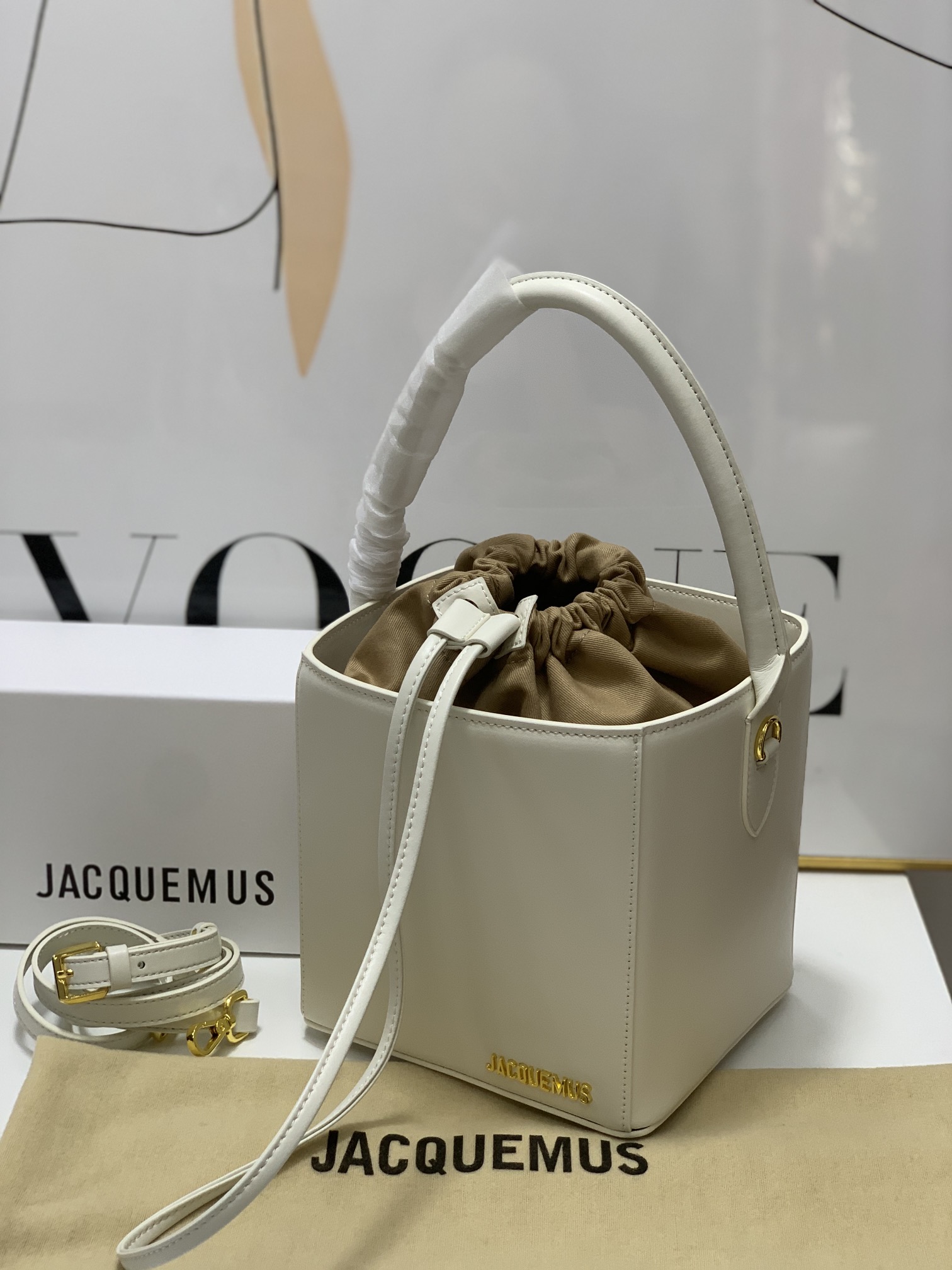 Jacquemus grey Leather Le Seau Carre Bucket Ba