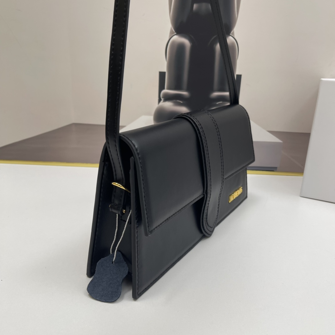 bag Jacquemus Le Grand Bambino Black Bag