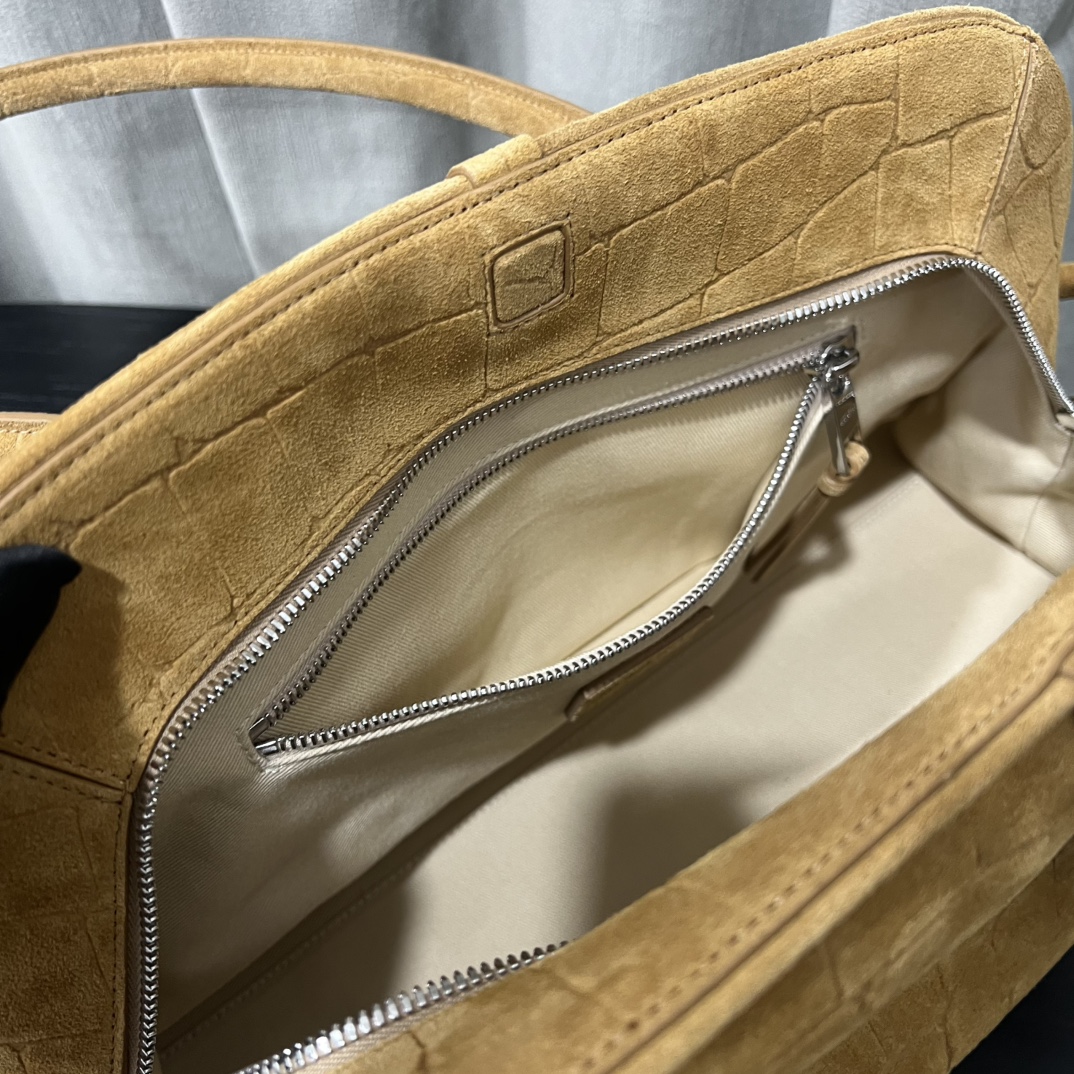 Jacquemus Brown Jacquemus Shoulder bags for Women |