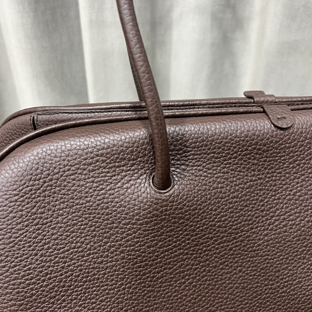 Jacquemus Le Grand Turismo Duffle Bag | Brown |
