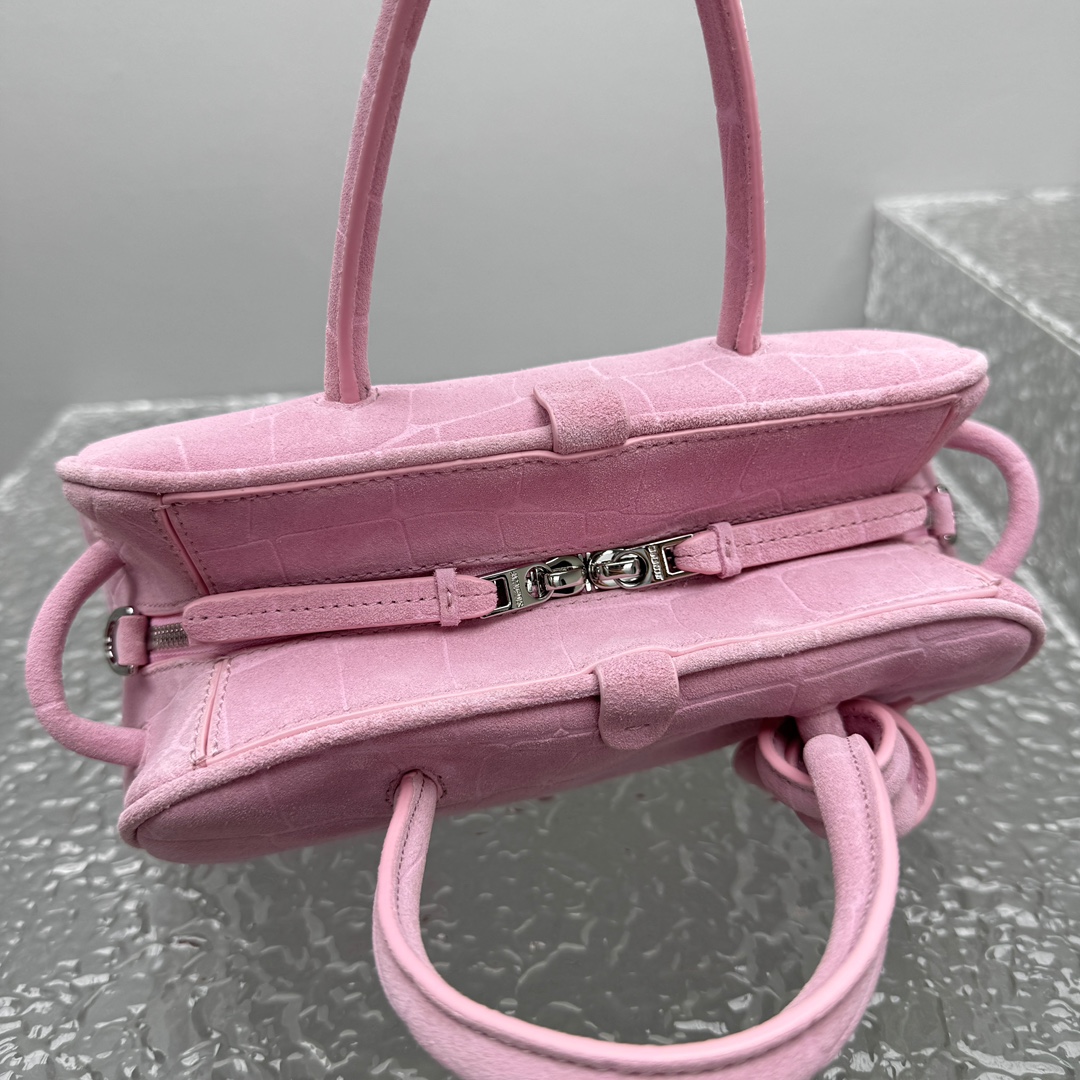 Jacquemus Handbag Le Petit Turismo in Pink
