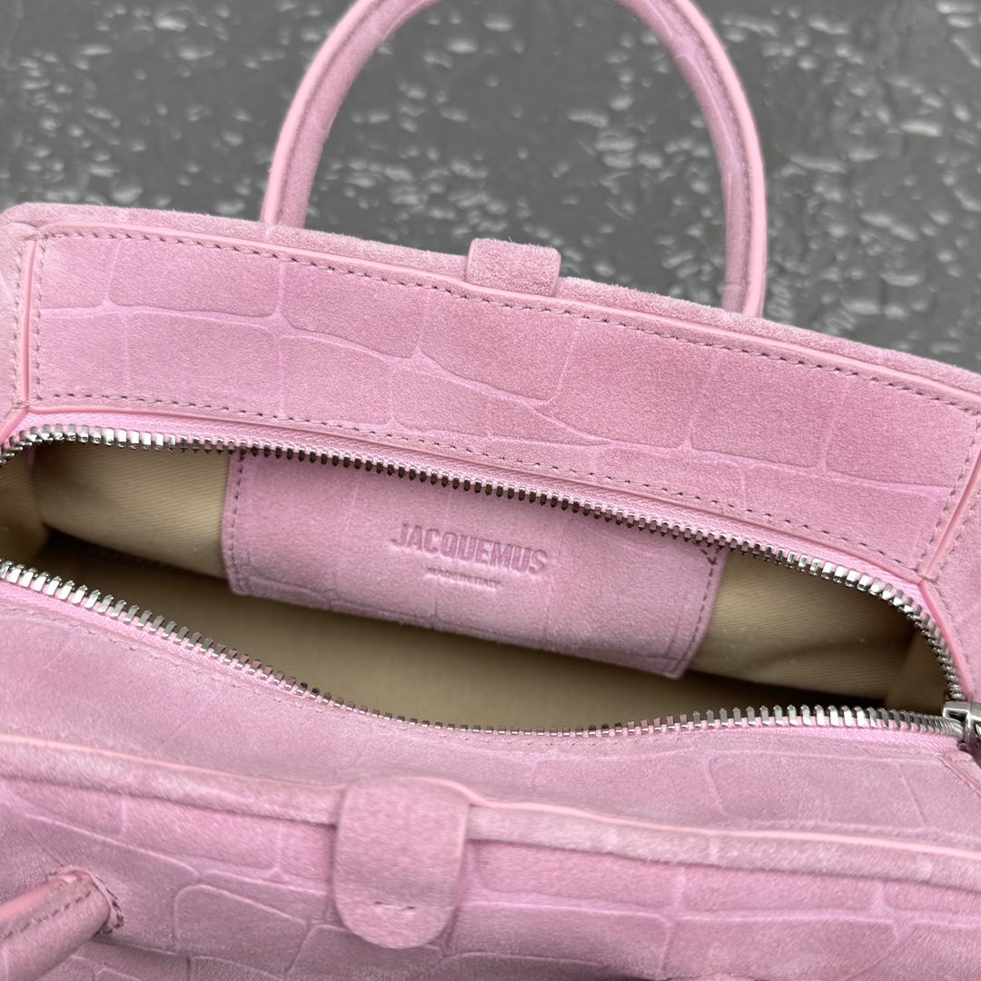 Jacquemus Handbag Le Petit Turismo in Pink