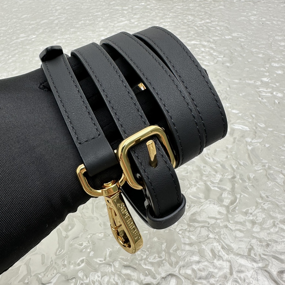 Jacquemus Le Bambino bag for Women - Black in