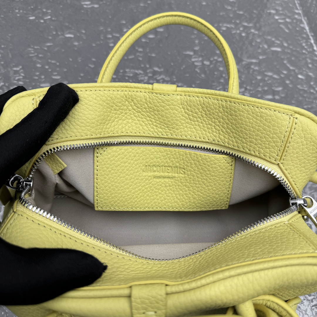 Jacquemus The Small Turismo Tote Bag | Yellow |