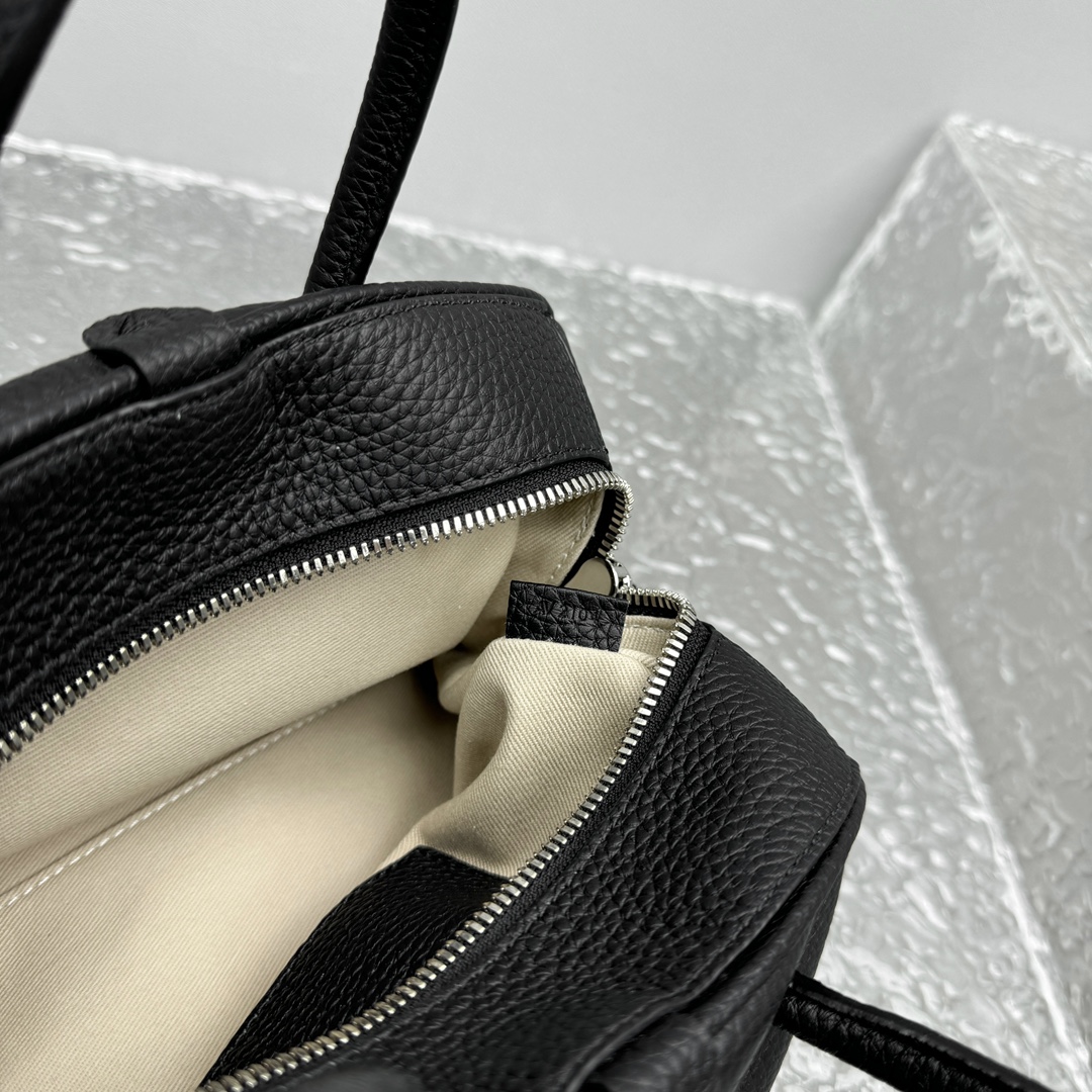 Jacquemus The Small Turismo 'Black' Women's Bag 251BA416-3216