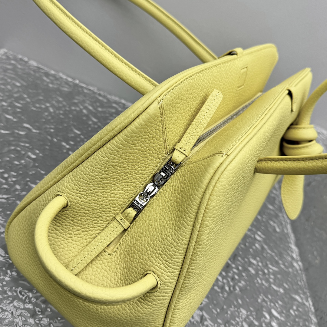 Jacquemus Le Turismo Shoulder Bag | Yellow |
