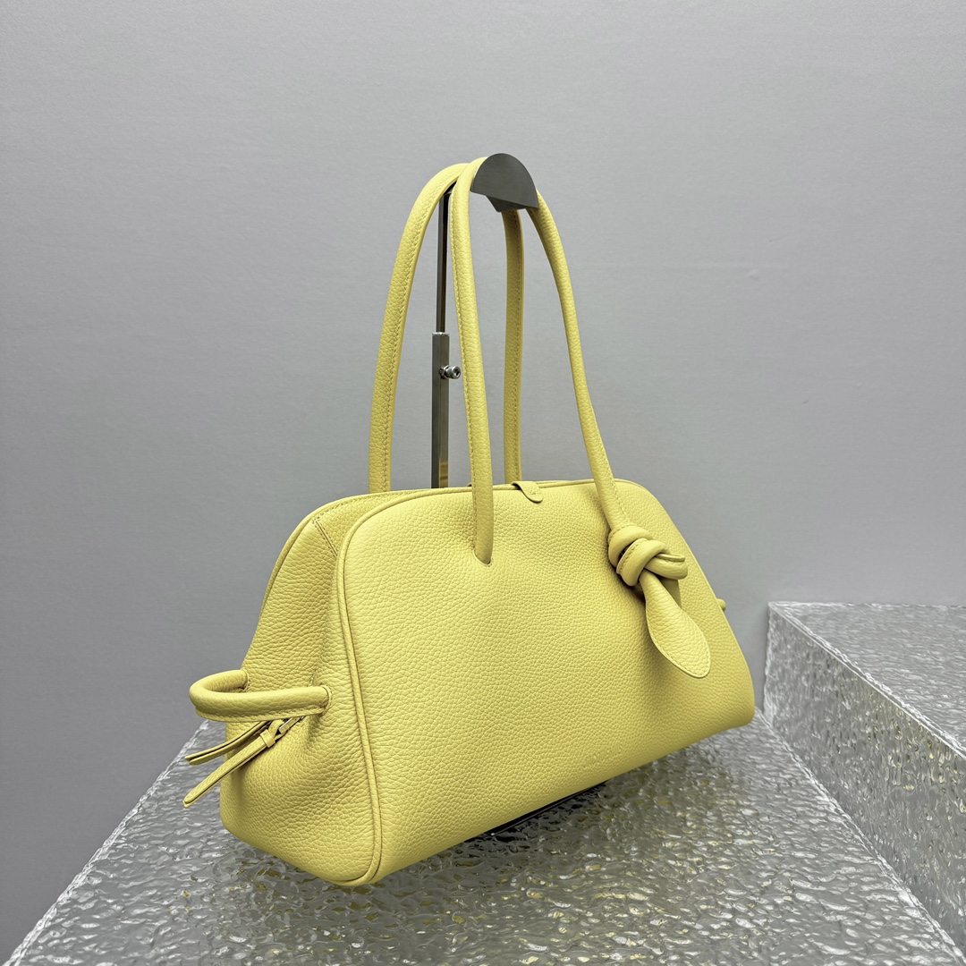 Jacquemus Le Turismo Shoulder Bag | Yellow |