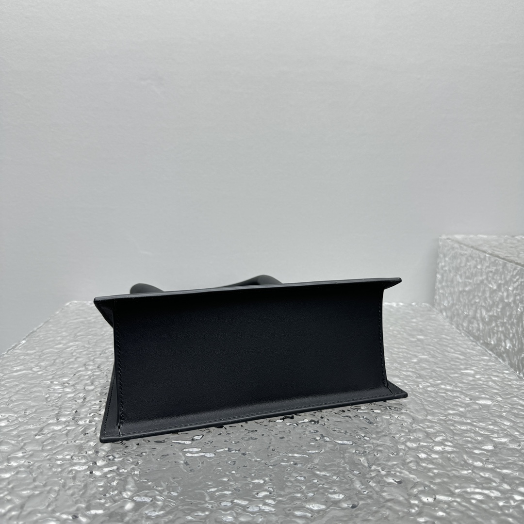 Jacquemus Le Chiquito Mini Bag 'Black' 213BA01213300990