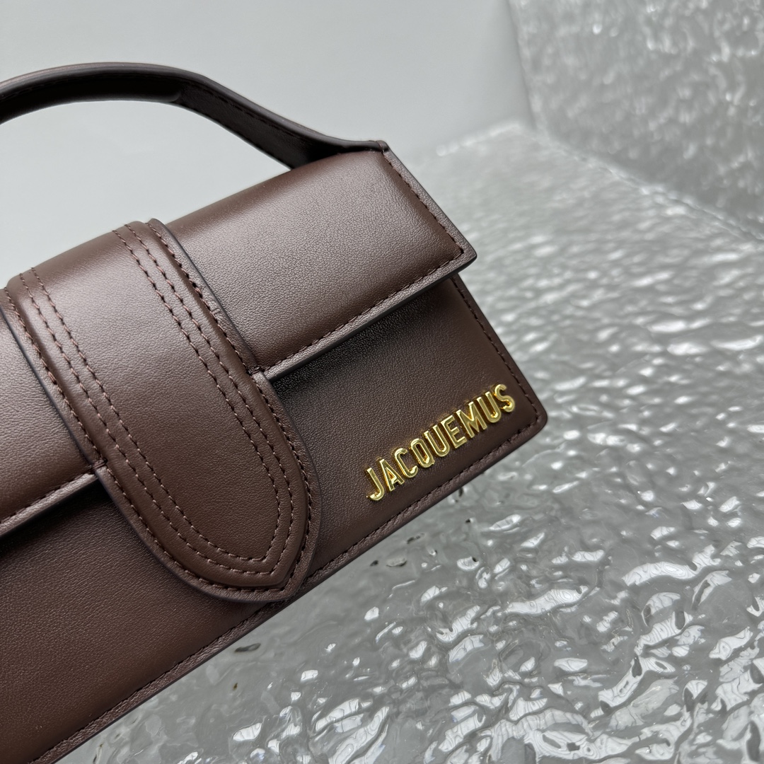 Jacquemus Smooth Leather 'Le Grand Bambino' Bag In BROWN