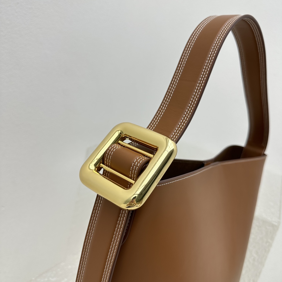 Jacquemus Le Regalo Leather Tote Bag - Brown Totes