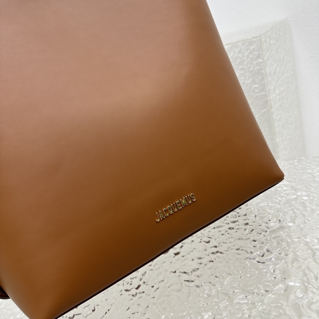 Jacquemus Le Regalo Leather Tote Bag - Brown Totes