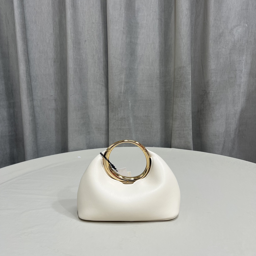 Le Petit Calino leather tote bag in white – Jacquemus