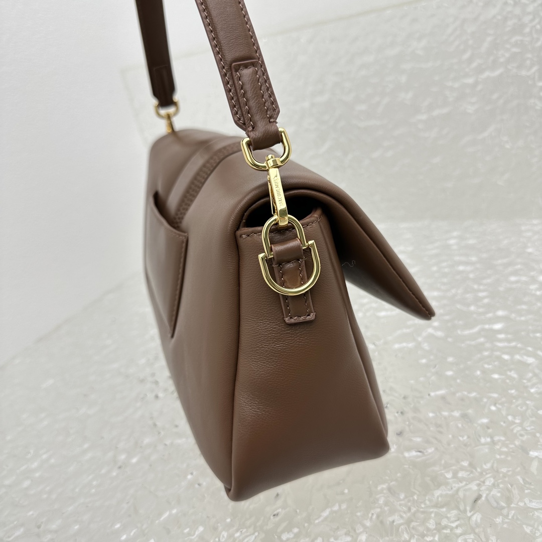 JACQUEMUS Padded Lambskin Le Bambimou Brown 1463922  Jacquemus 00529