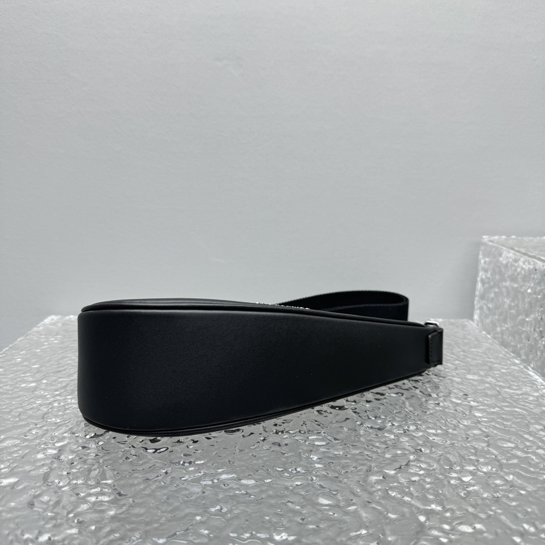 Jacquemus x Nike Le Sac Swoosh Small Dark Navy in Cowskin with Silver