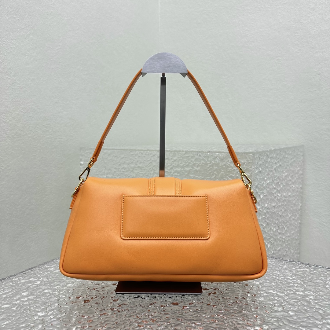 Jacquemus Le Petit Bambimou Shoulder Bag | orange