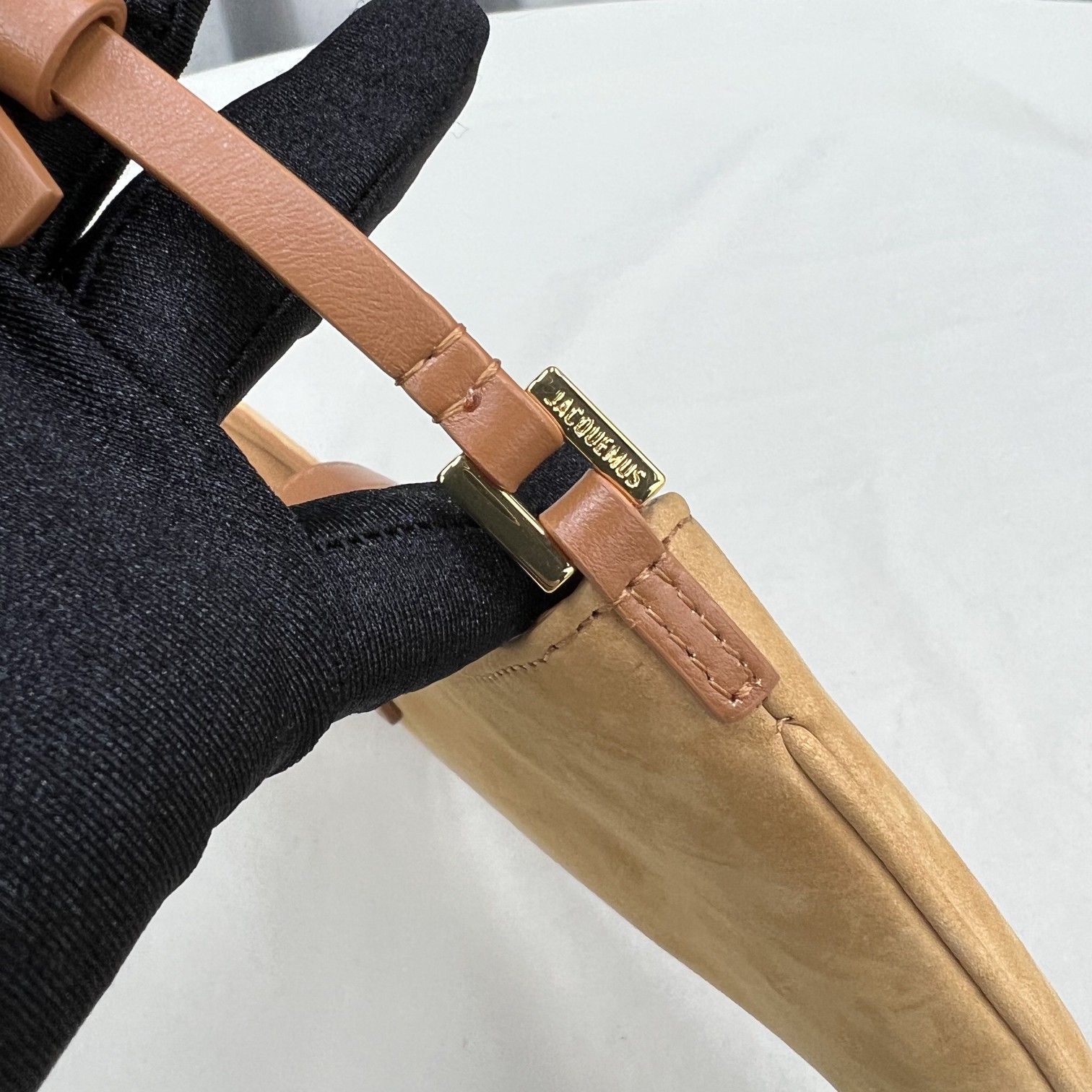 JACQUEMUS Le Bisou Cadenas Bag in Dark Yellow | Jacquemus 00589