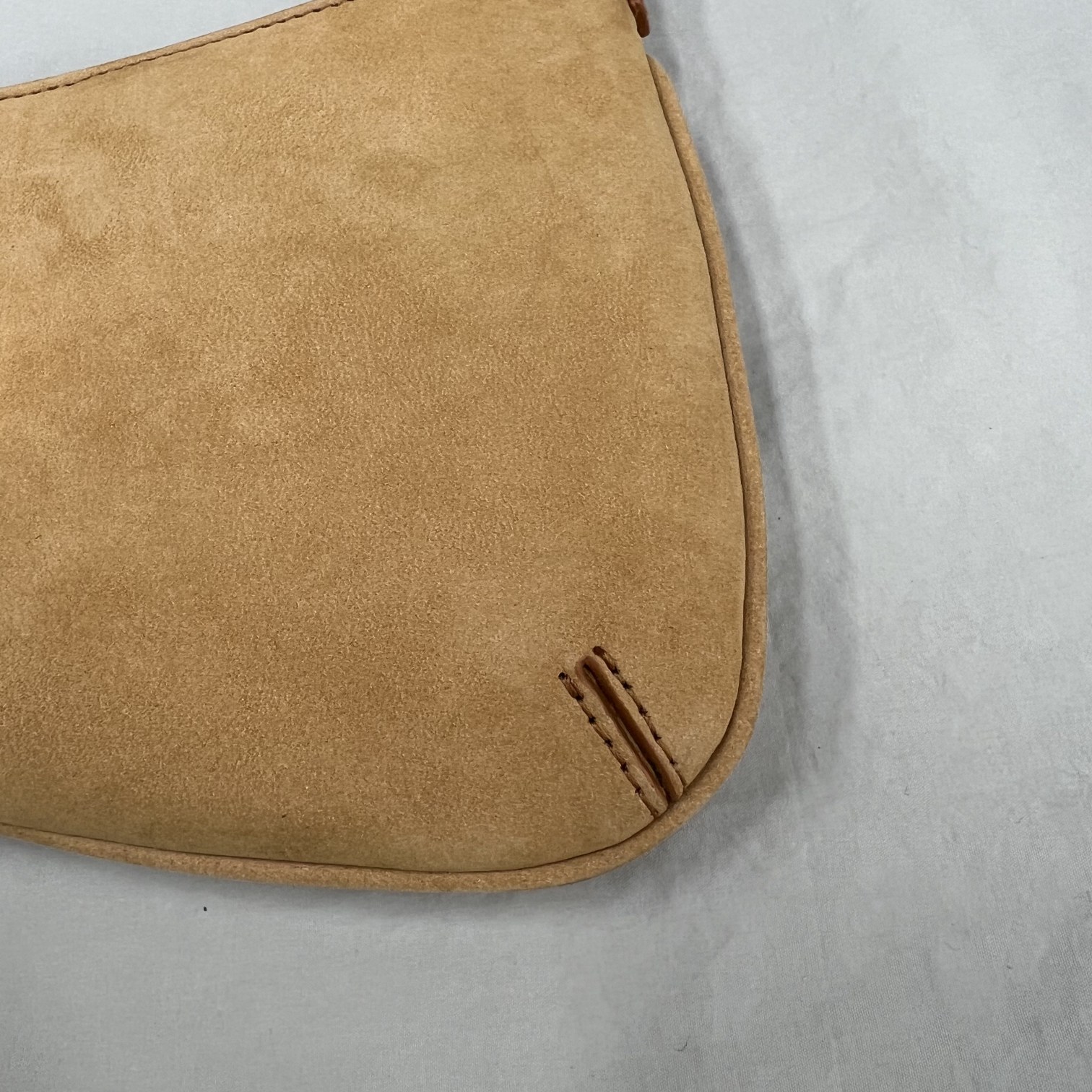 JACQUEMUS Le Bisou Cadenas Bag in Dark Yellow | Jacquemus 00589