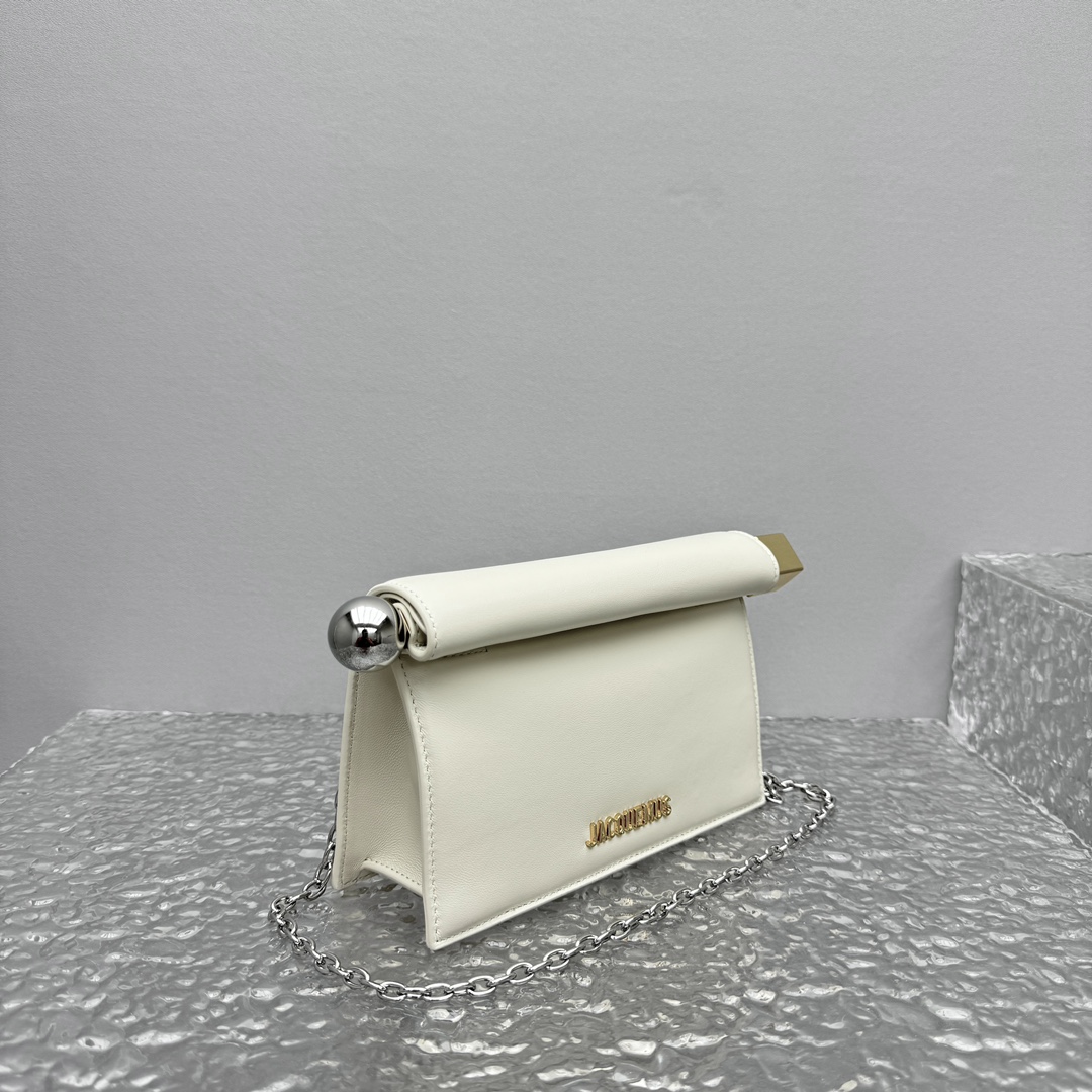 Jacquemus Small Magnetic Shoulder Bag in Natural
