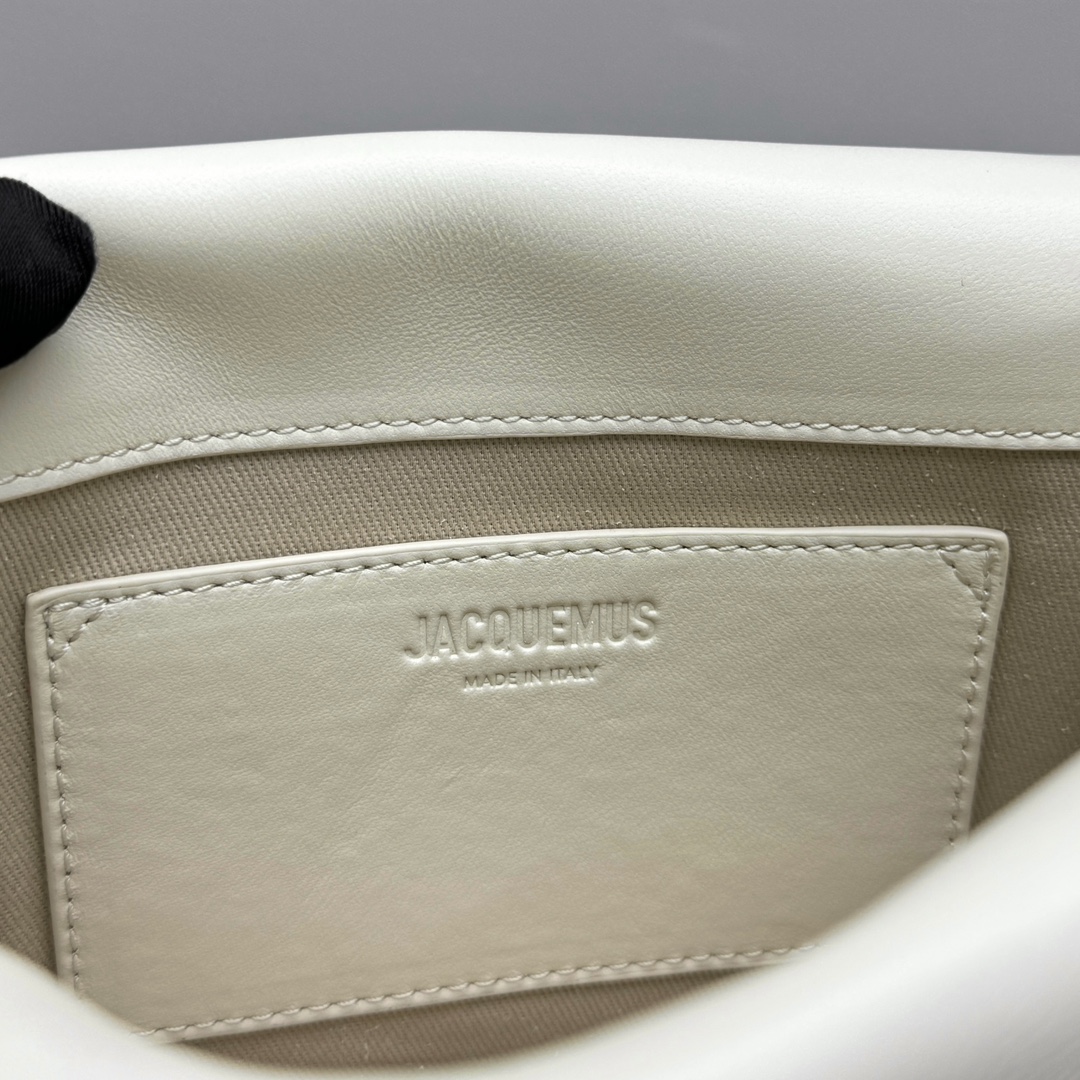 Jacquemus Small Magnetic Shoulder Bag in Natural