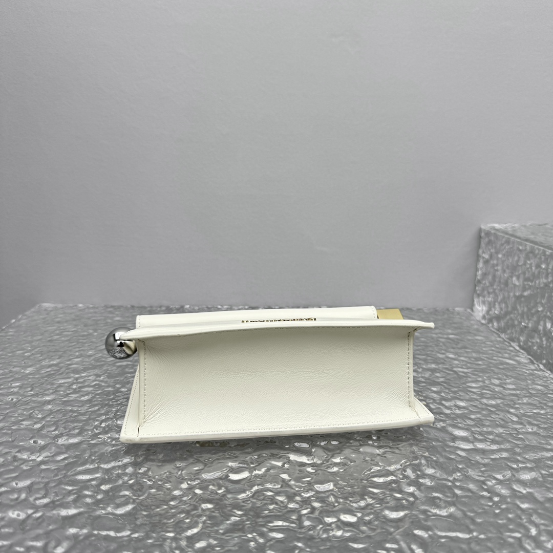 Jacquemus Small Magnetic Shoulder Bag in Natural