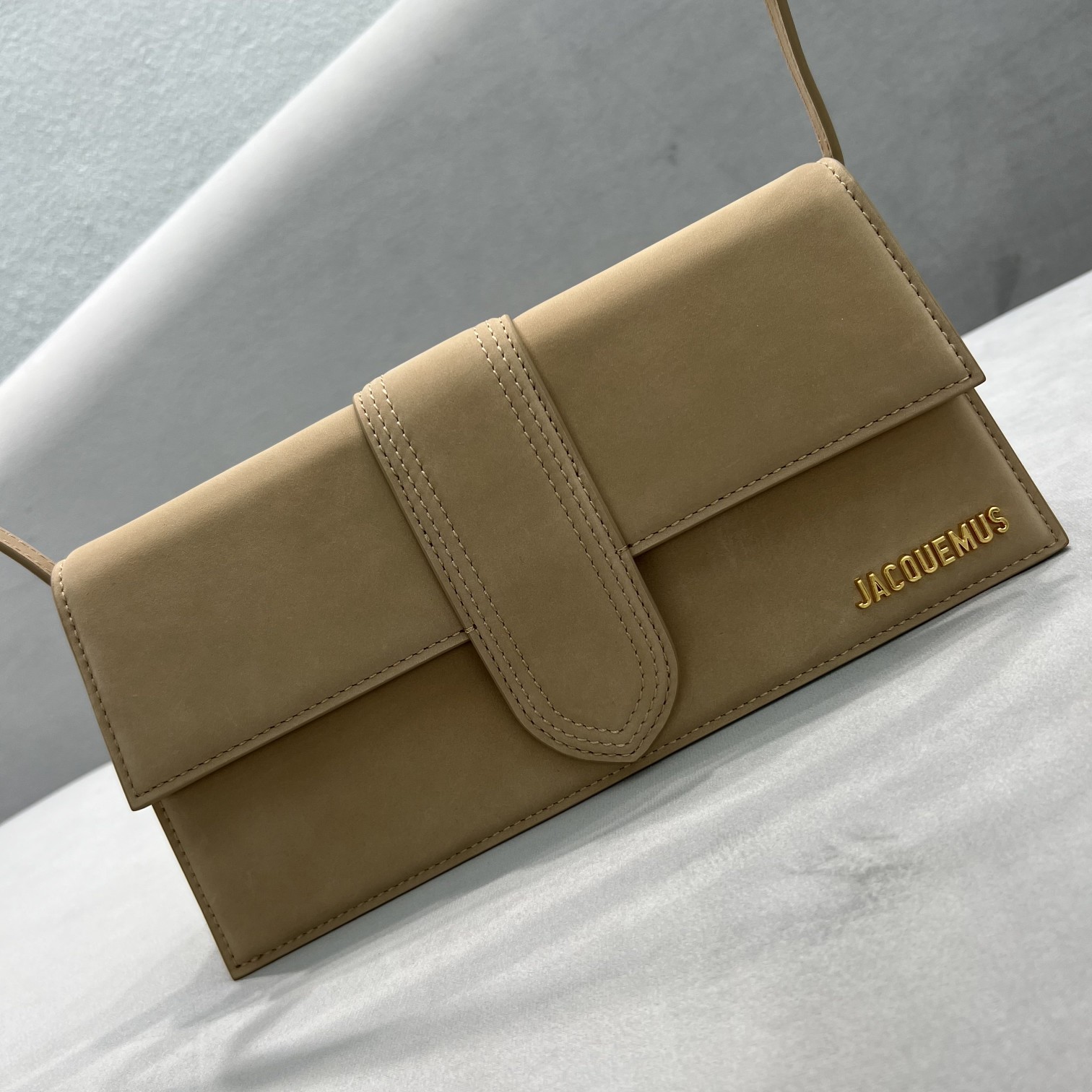 Jacquemus Le Bambino Leather Shoulder Bag in Brown - Jacquemus 00729