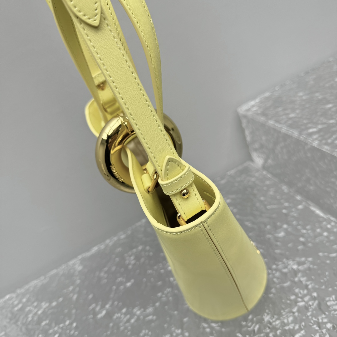 Jacquemus Yellow Mini Le Petit Bambola Bucket Bag in Jacquemus 007414