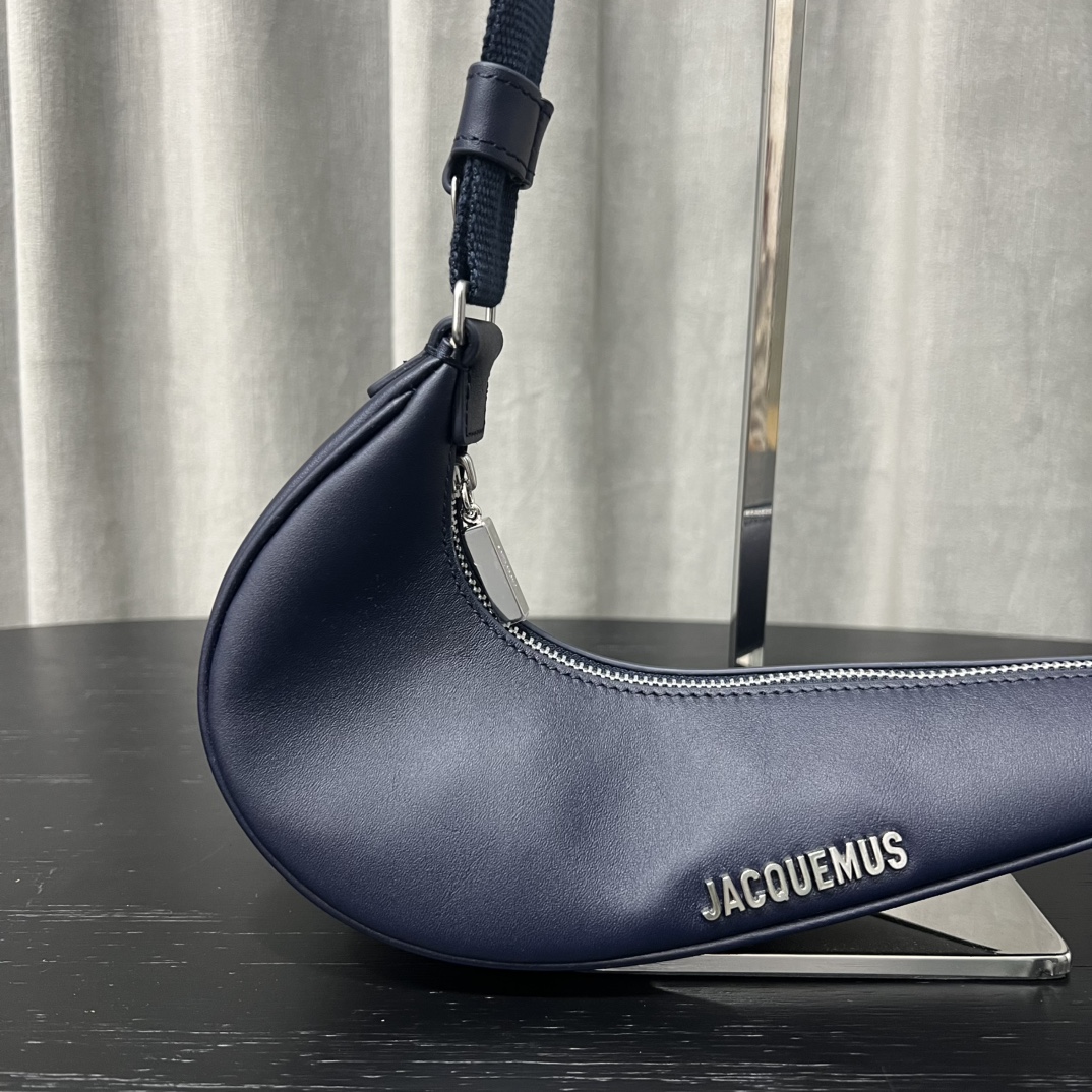 Jacquemus x Nike Le Sac Swoosh Shoulder Bag Midnight Navy Leather DQ0324-410 | eBay Jacquemus 007514