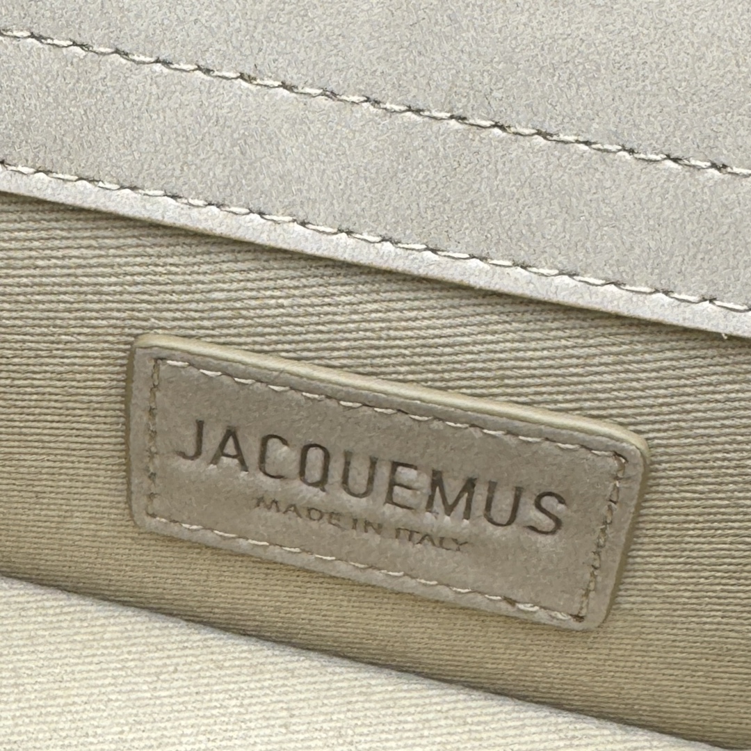 Jacquemus Le Bambino Logo Plaque Top Handle Bag in Cream
