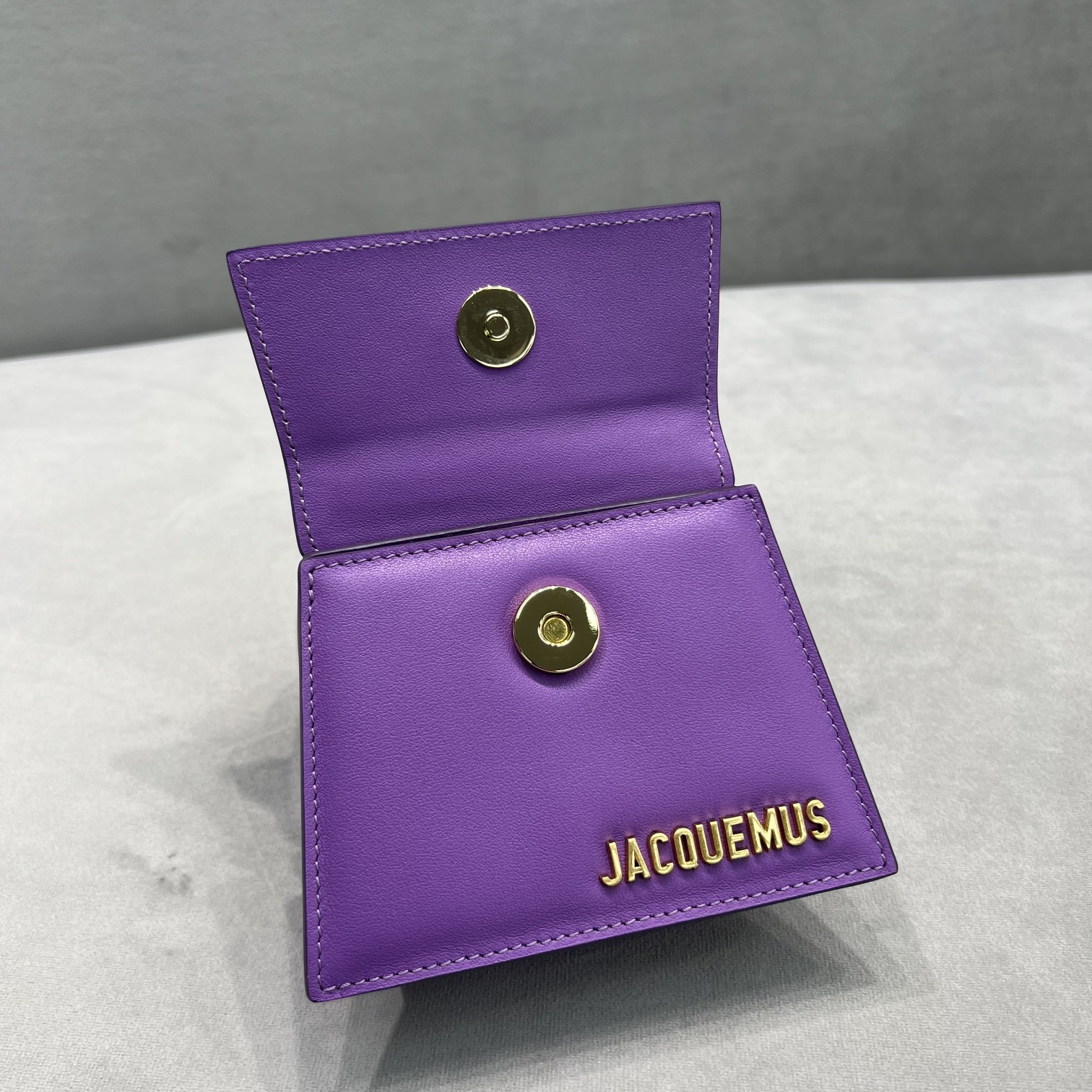 Jacquemus Women's' Le Chiquito Handbag in Purple Jacquemus 00999