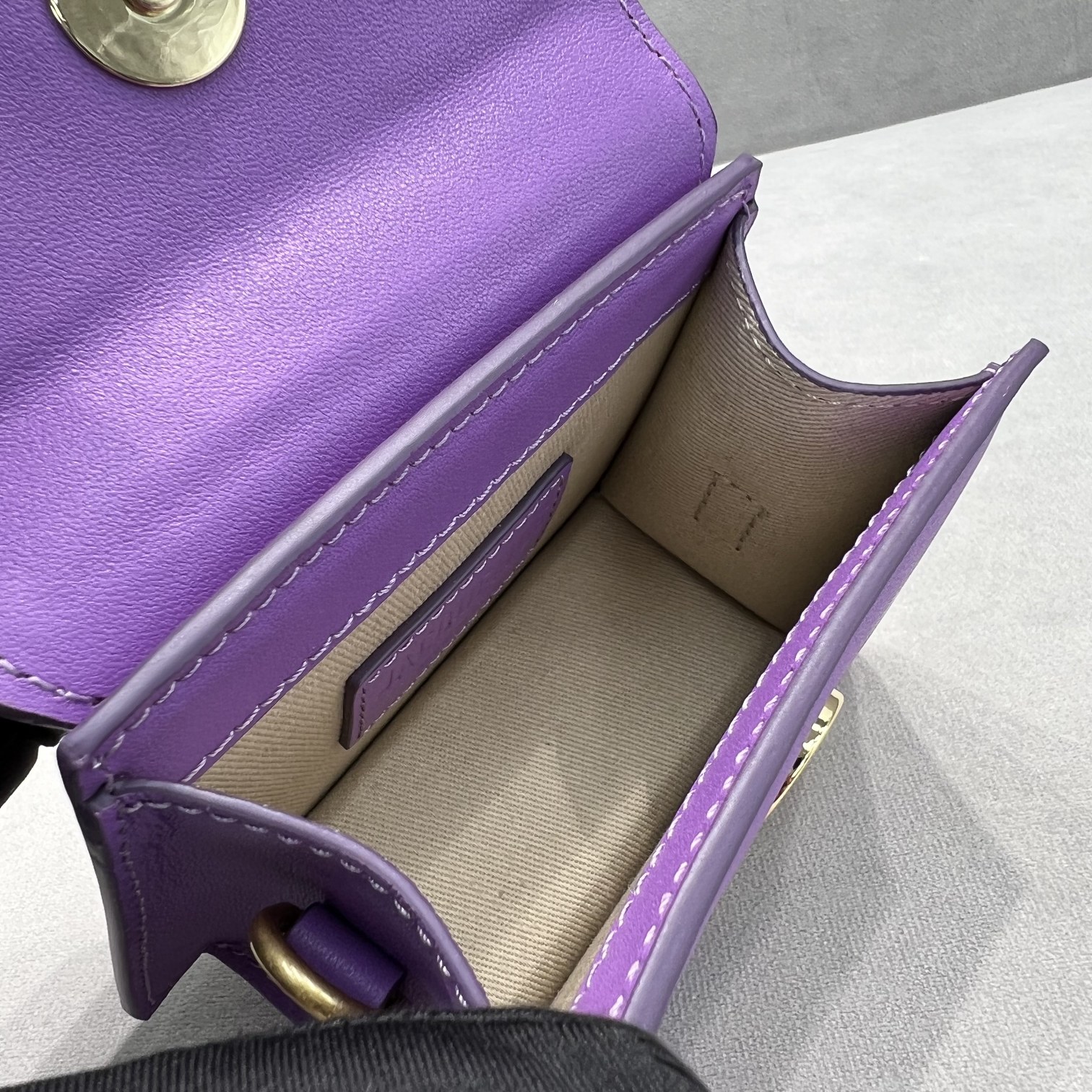 Jacquemus Women's' Le Chiquito Handbag in Purple Jacquemus 00999