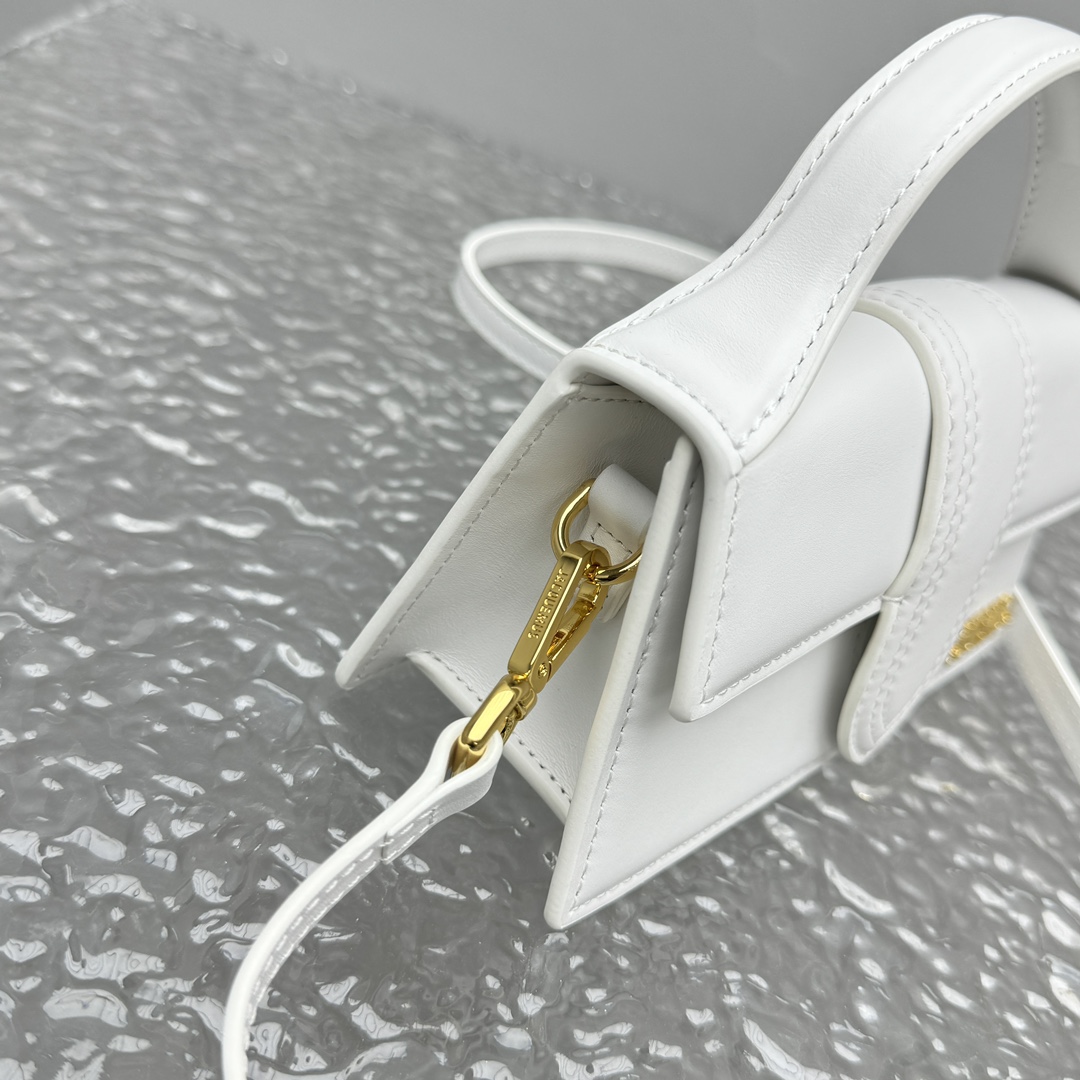 Jacquemus Le Bambino Leather Crossbody Bag 'White'