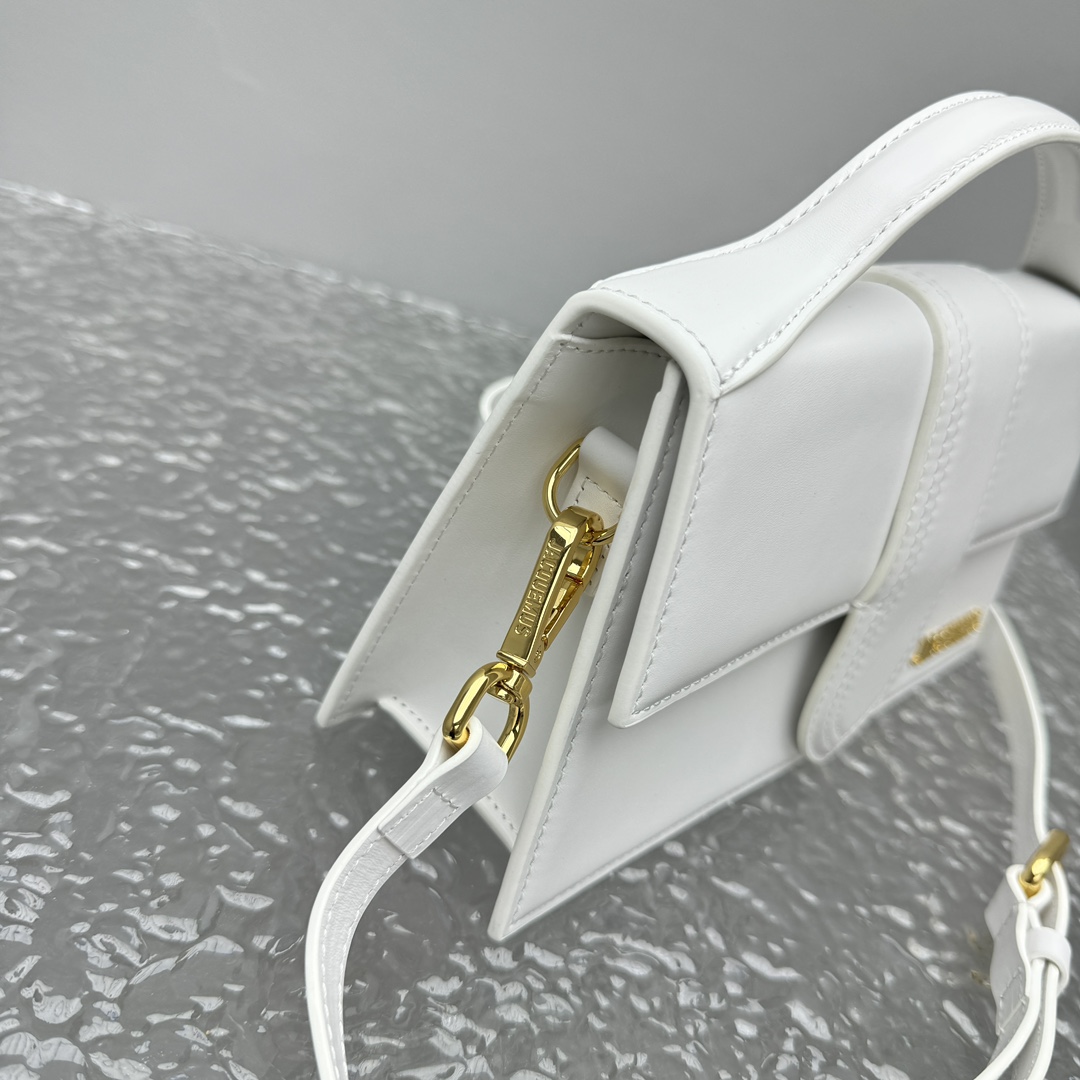 Jacquemus Le bambino leather handbag Jacquemus White in Leather