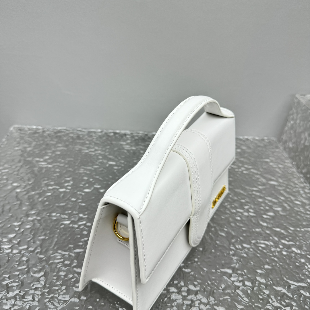 Jacquemus Le bambino leather handbag Jacquemus White in Leather