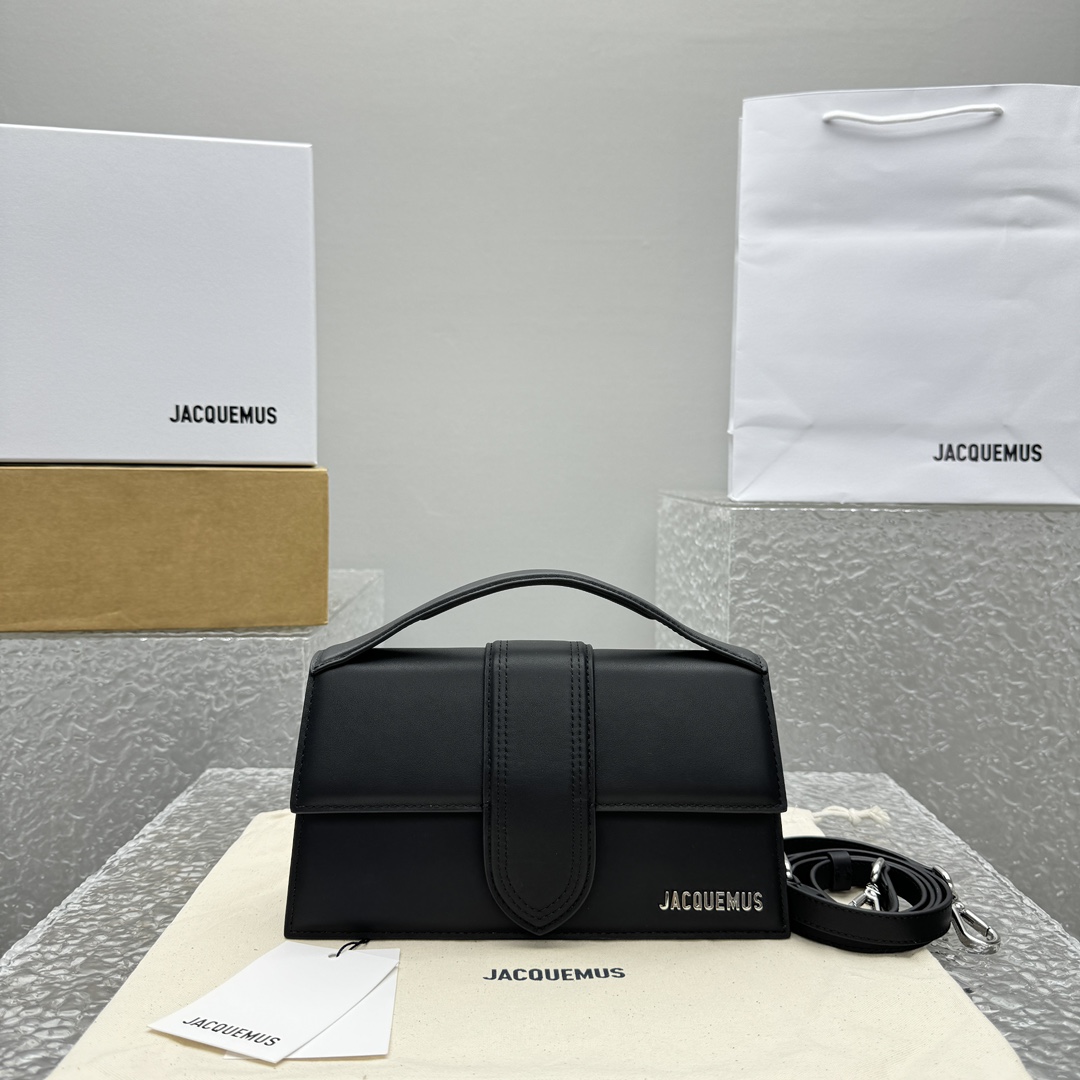 JACQUEMUS Smooth Calfskin Le Bambino Black 1679157
