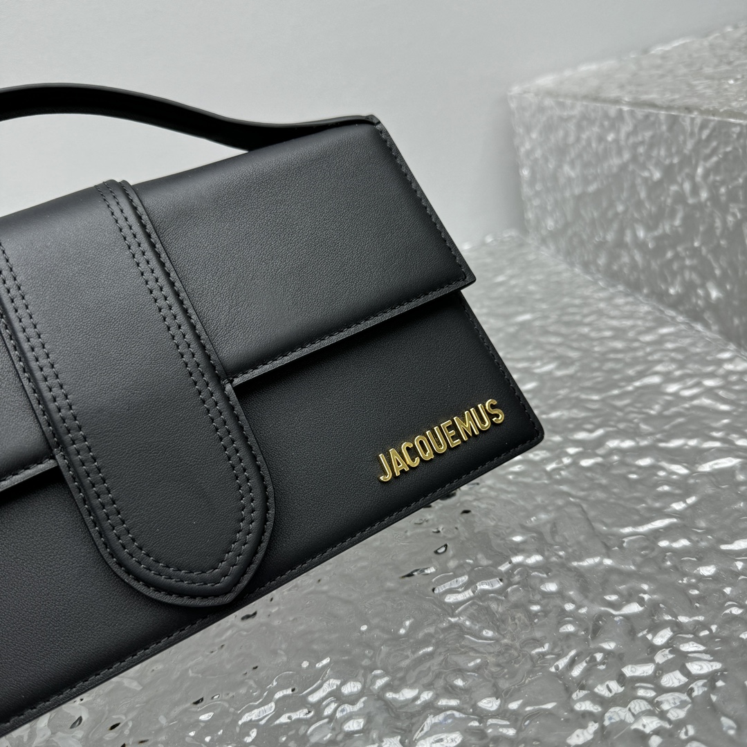 Jacquemus Le Grand Bambino Leather Crossbody Bag IN BLACK