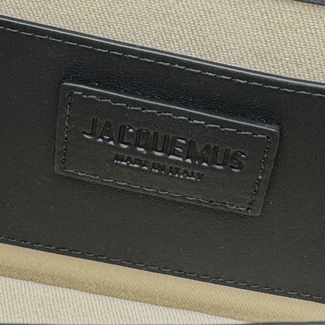 Jacquemus Le Grand Bambino Leather Crossbody Bag IN BLACK
