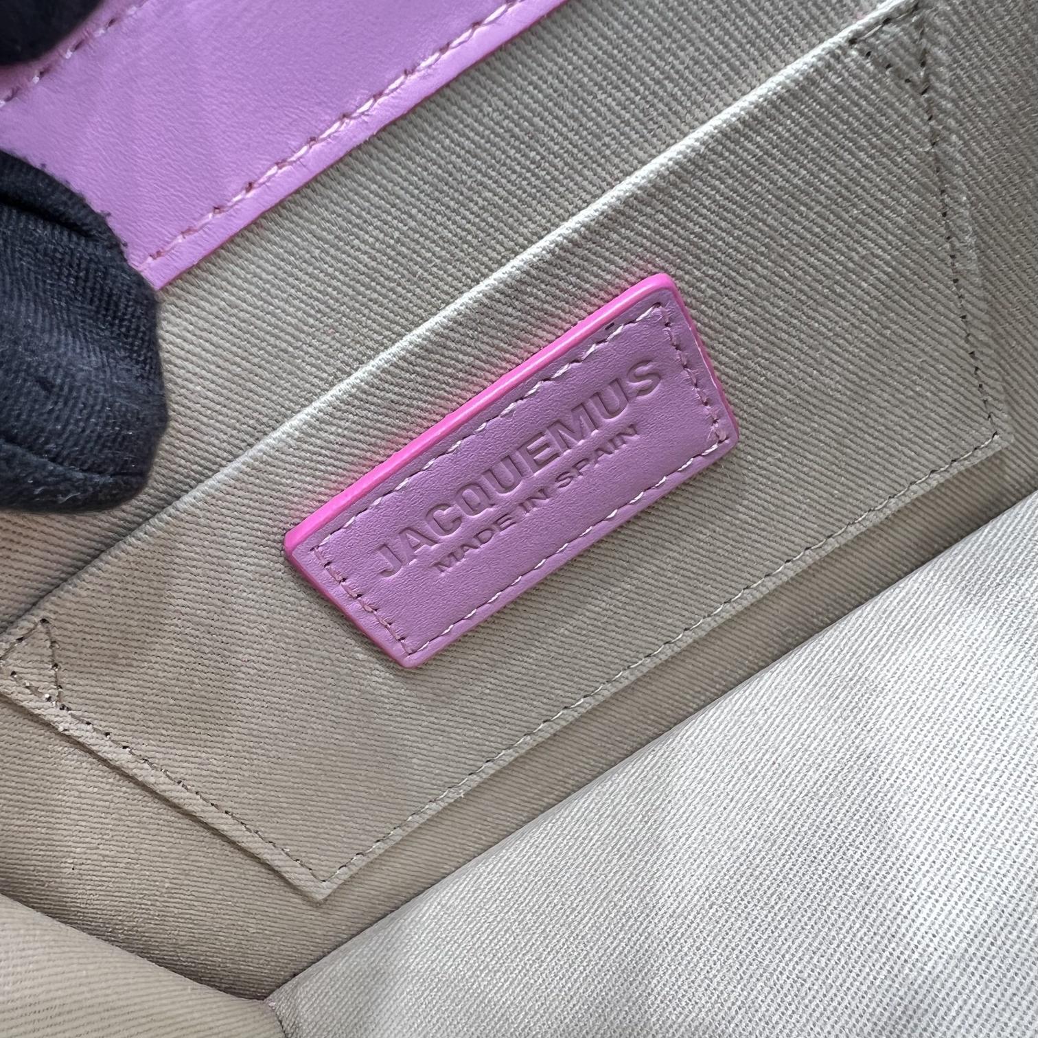 Jacquemus Le Chiquito Moyen Light Pink – Jacquemus 01079