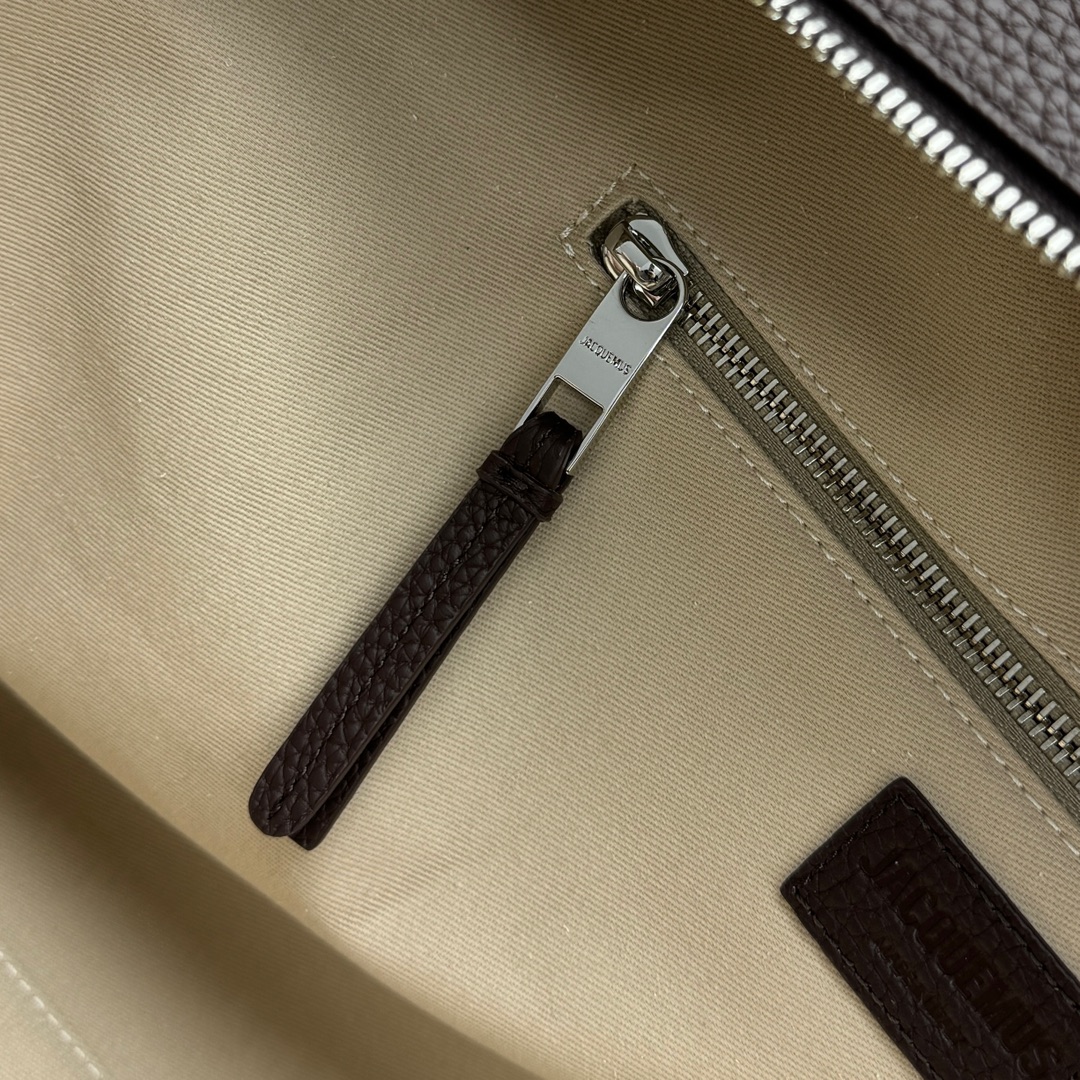 Jacquemus The Large Turismo Tote Bag | Brown