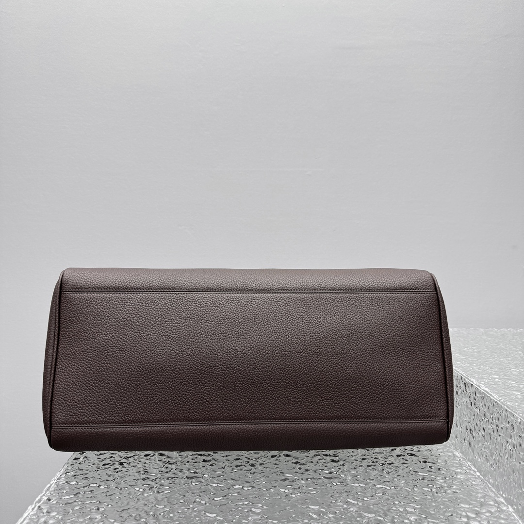 Jacquemus The Large Turismo Tote Bag | Brown