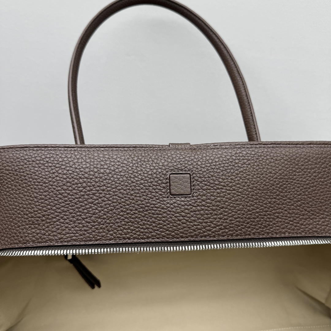 Jacquemus The Large Turismo Tote Bag | Brown