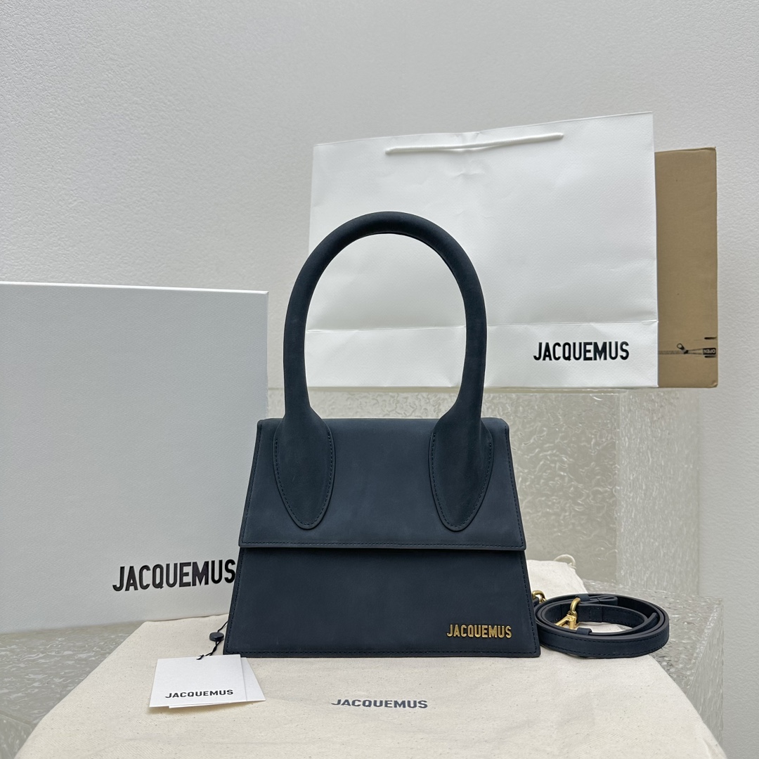 JACQUEMUS Le Chiquito Moyen Leather Bag in Dark Jacquemus 01179
